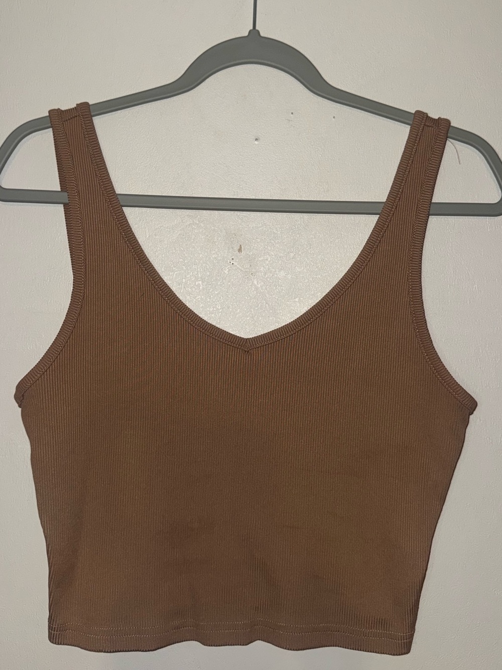 Ribbed V-Neck Crop Tank Top - Brown